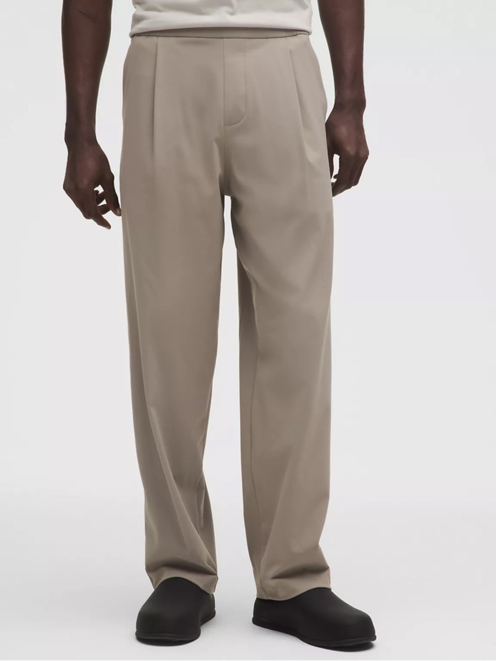Lululemon Men's Daydrift Relaxed-Fit Pleated Trouser Regular size M